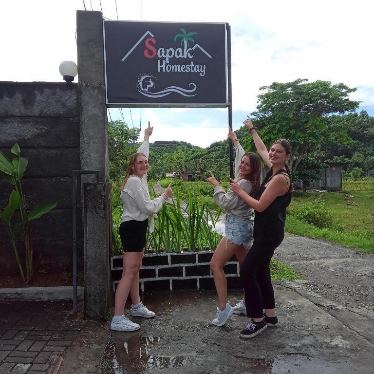 Sapak Bungalow Selong Belanak Buitenkant foto