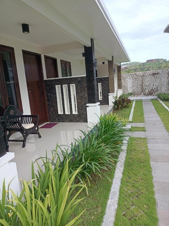 Sapak Bungalow Selong Belanak Buitenkant foto